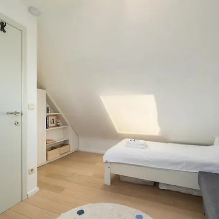 Apartment Stijlvol & Lichtrijk Penthouse App Met Parking *
